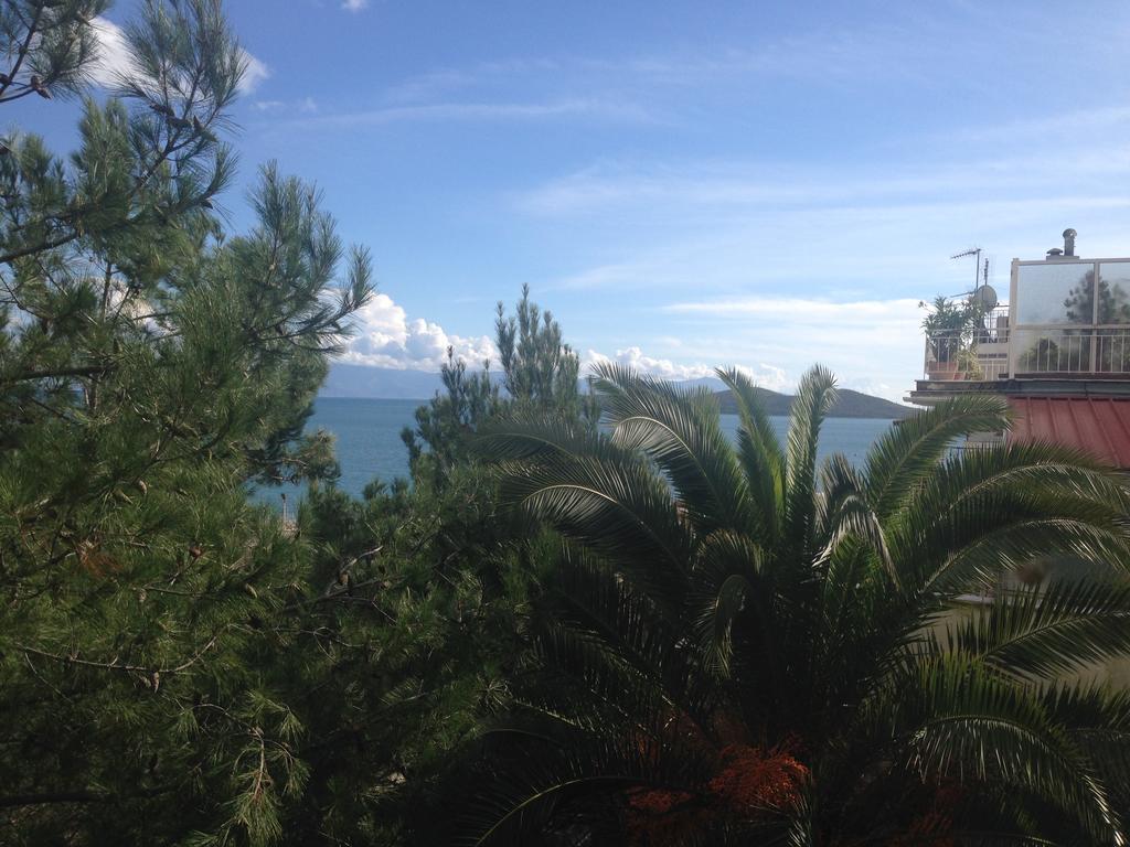Nea Peramos Large Apartment Near The Beach Chambre photo